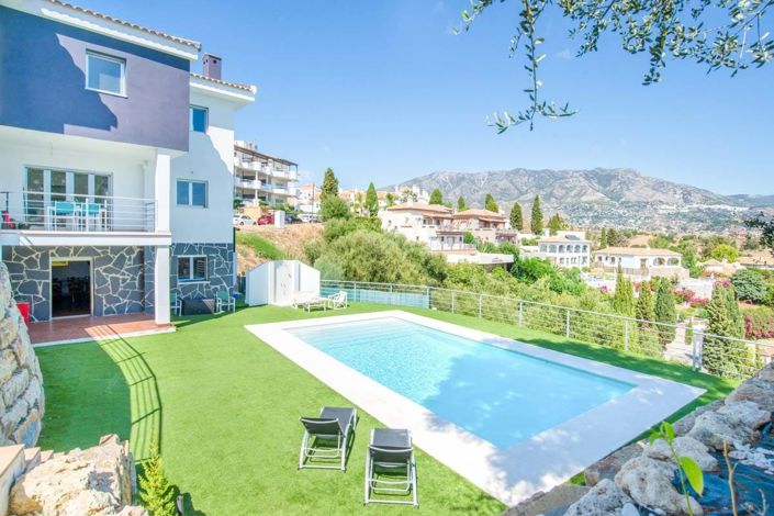 Image No.1-5 Bed Villa for sale