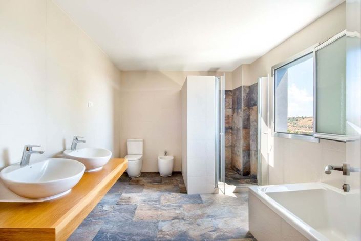 Image No.22-5 Bed Villa for sale