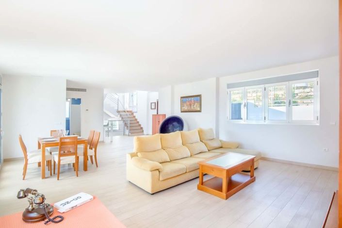 Image No.30-5 Bed Villa for sale