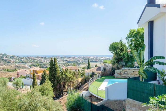 Image No.9-5 Bed Villa for sale