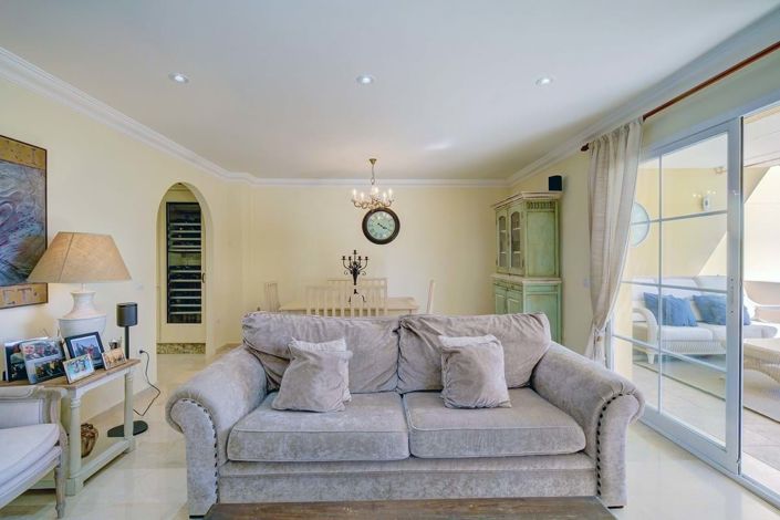 Image No.21-3 Bed Apartment for sale