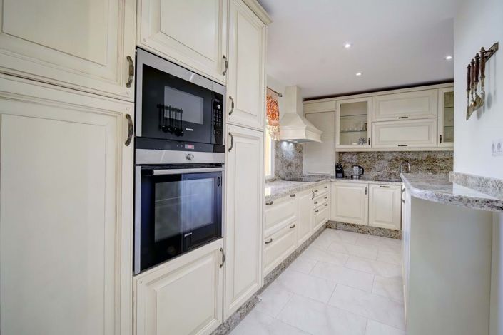 Image No.26-3 Bed Apartment for sale