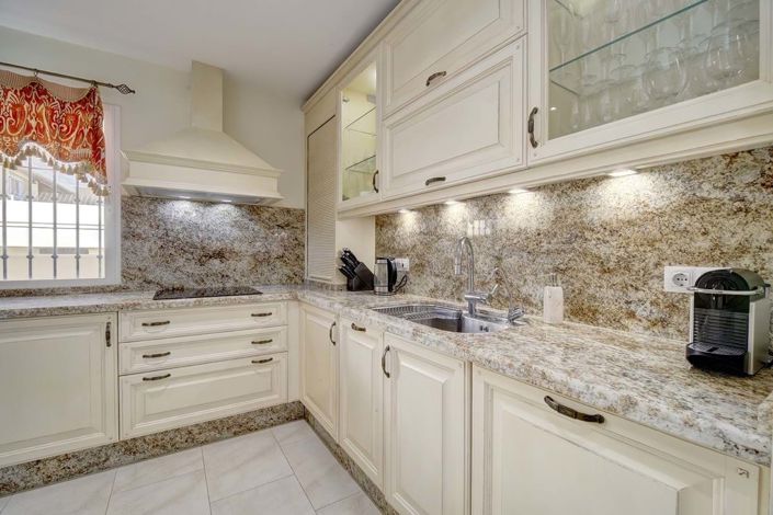 Image No.28-3 Bed Apartment for sale