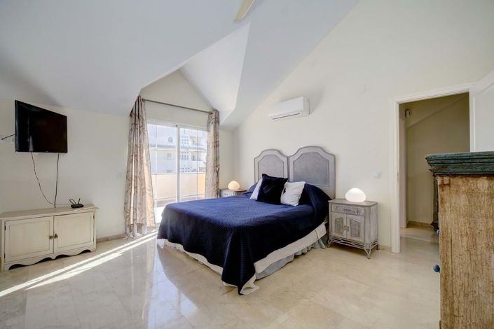 Image No.47-3 Bed Apartment for sale