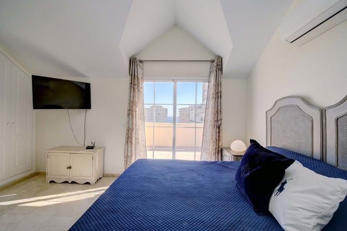 Image No.48-3 Bed Apartment for sale