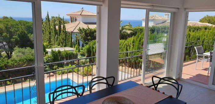 Image No.2-4 Bed Villa for sale