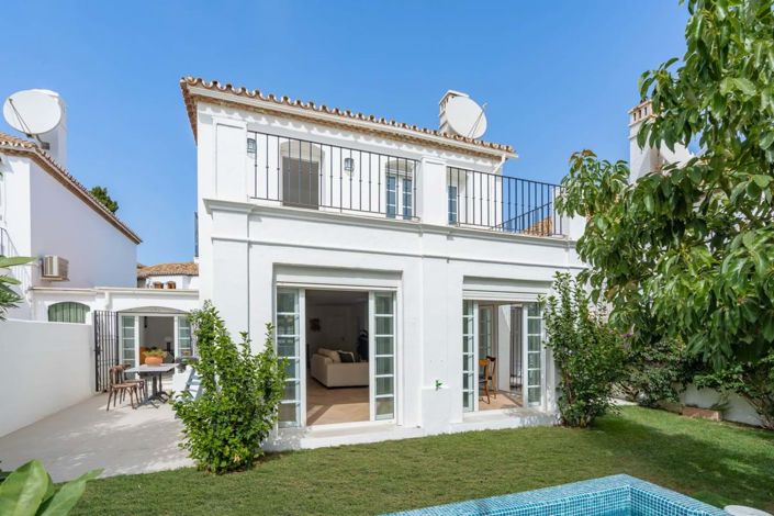 Image No.1-4 Bed Townhouse for sale