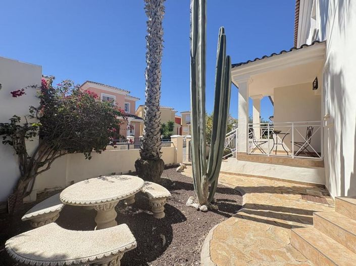 Image No.11-2 Bed Villa for sale