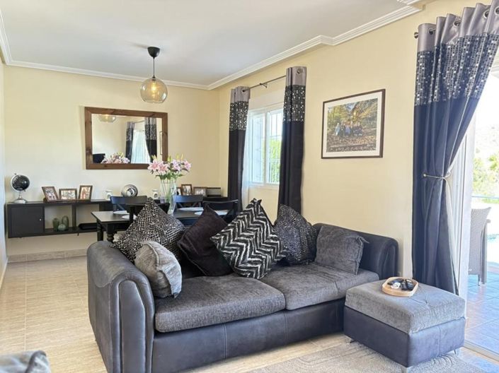 Image No.5-2 Bed Villa for sale