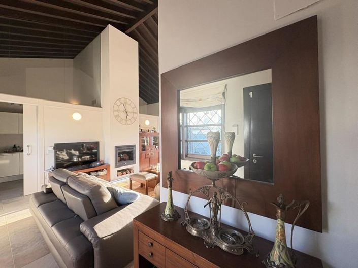 Image No.19-2 Bed Villa for sale