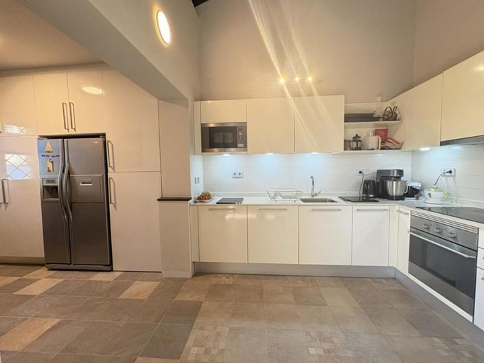 Image No.30-2 Bed Villa for sale