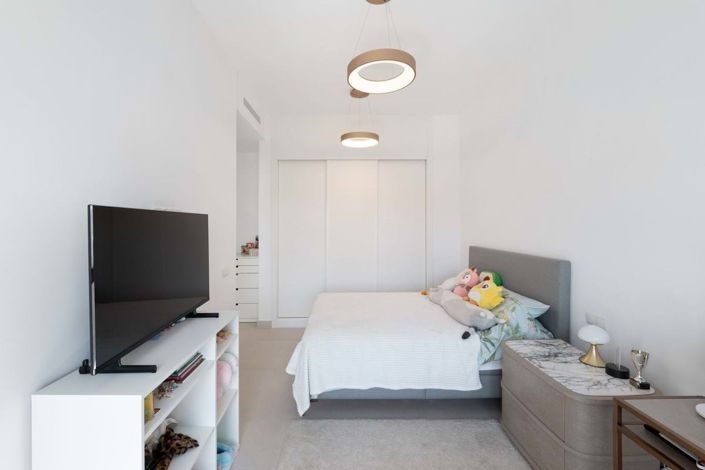 Image No.10-3 Bed Townhouse for sale