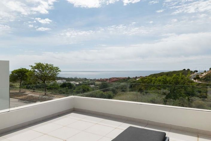 Image No.21-3 Bed Townhouse for sale