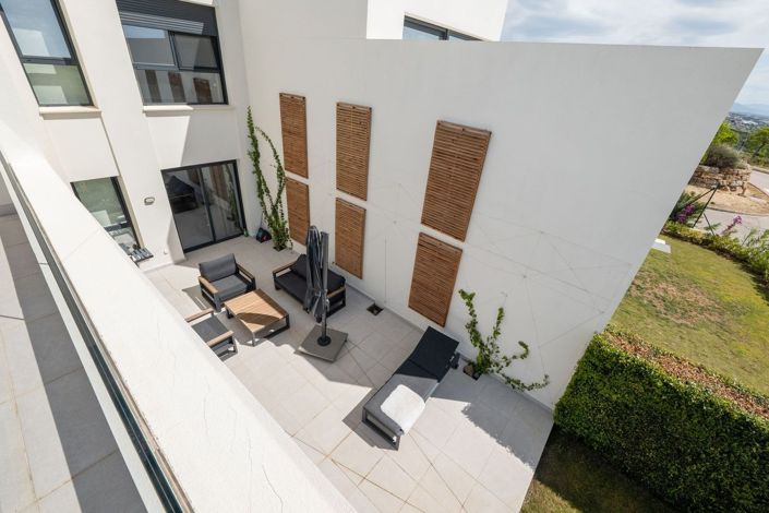 Image No.24-3 Bed Townhouse for sale