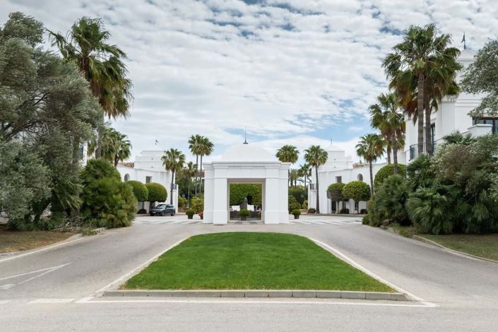 Image No.31-3 Bed Townhouse for sale