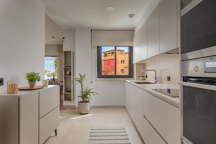 Image No.6-2 Bed Property for sale