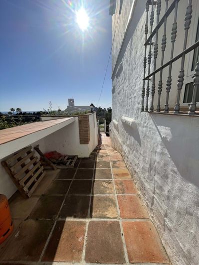 Image No.108-5 Bed Villa for sale