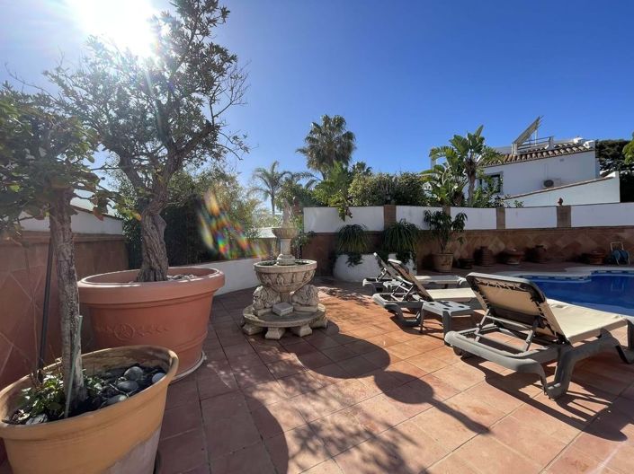 Image No.112-5 Bed Villa for sale