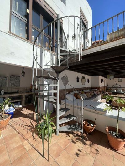 Image No.122-5 Bed Villa for sale