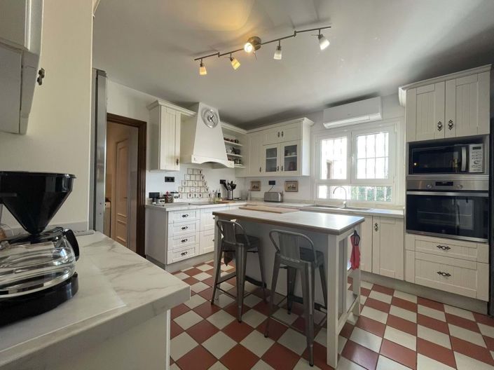 Image No.15-5 Bed Villa for sale