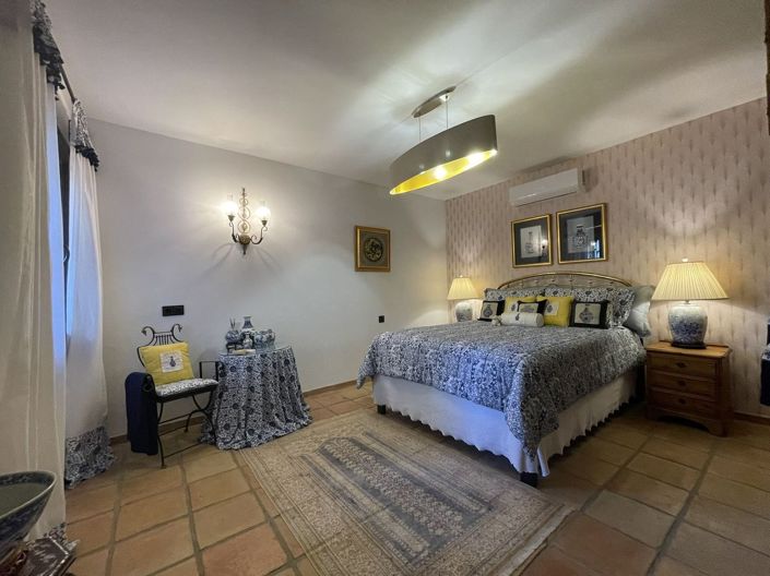 Image No.23-5 Bed Villa for sale