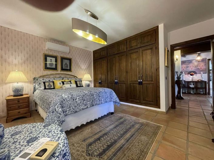 Image No.25-5 Bed Villa for sale