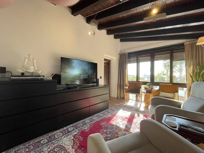 Image No.40-5 Bed Villa for sale