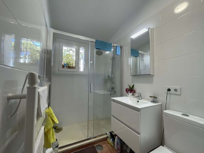 Image No.62-5 Bed Villa for sale