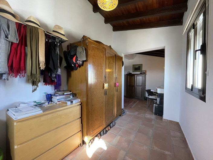 Image No.78-5 Bed Villa for sale