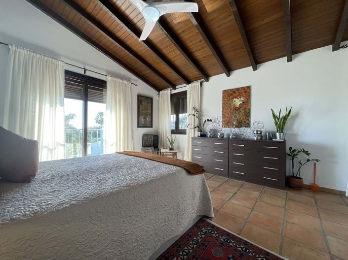 Image No.96-5 Bed Villa for sale