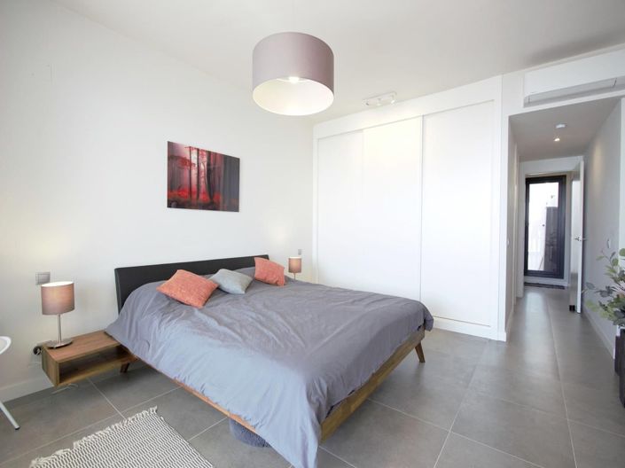 Image No.30-3 Bed Apartment for sale