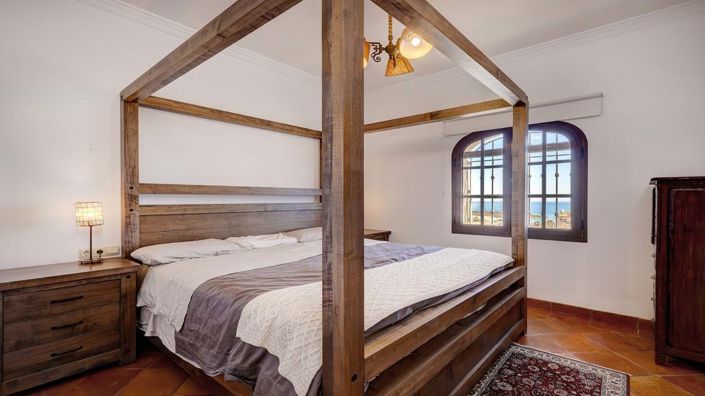 Image No.18-4 Bed Villa for sale