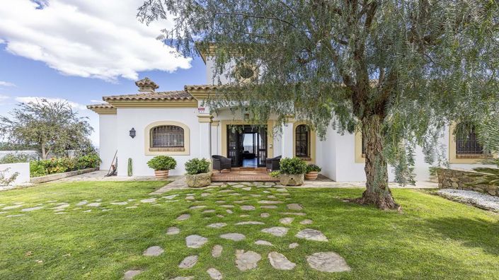 Image No.3-4 Bed Villa for sale