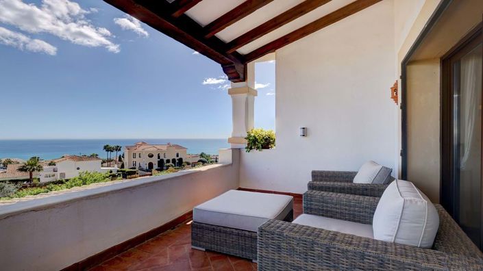 Image No.4-4 Bed Villa for sale