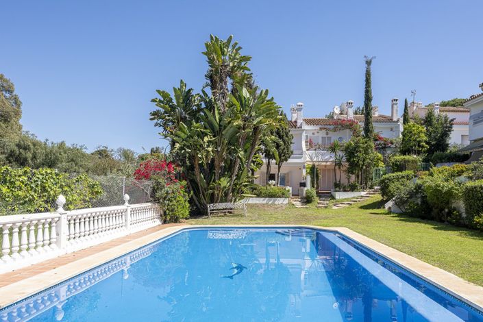 Image No.1-Maison de ville de 2 chambres à vendre à Marbella