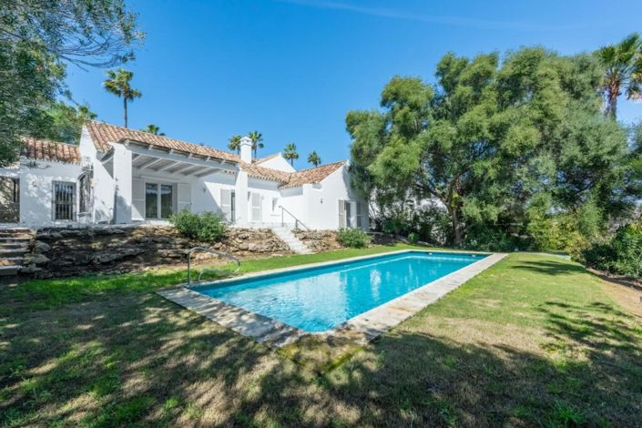 Image No.1-3 Bed Villa for sale