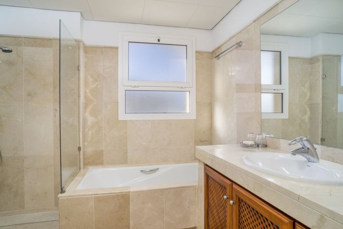 Image No.12-4 Bed Penthouse for sale