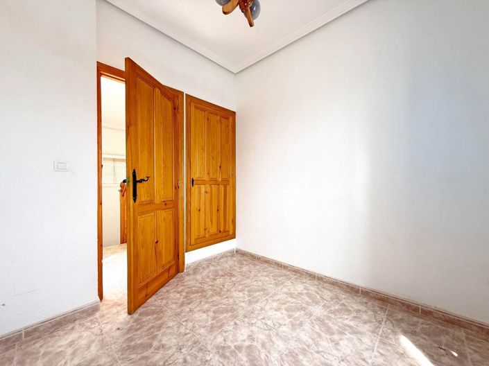 Image No.10-3 Bed Apartment for sale