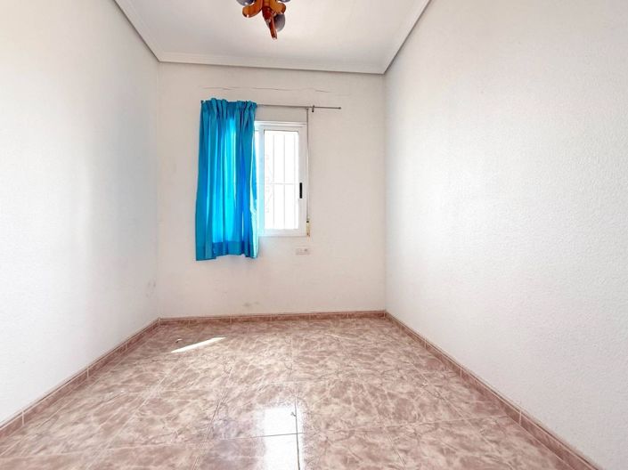 Image No.11-3 Bed Apartment for sale