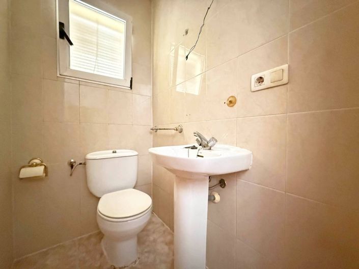 Image No.13-3 Bed Apartment for sale