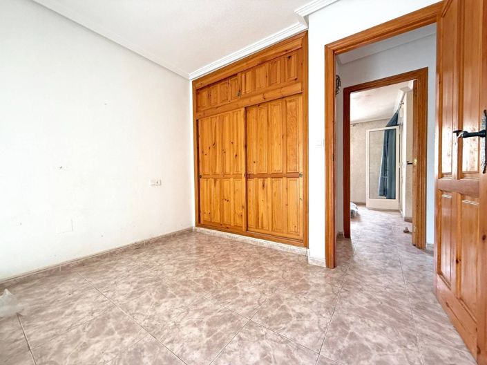 Image No.9-3 Bed Apartment for sale