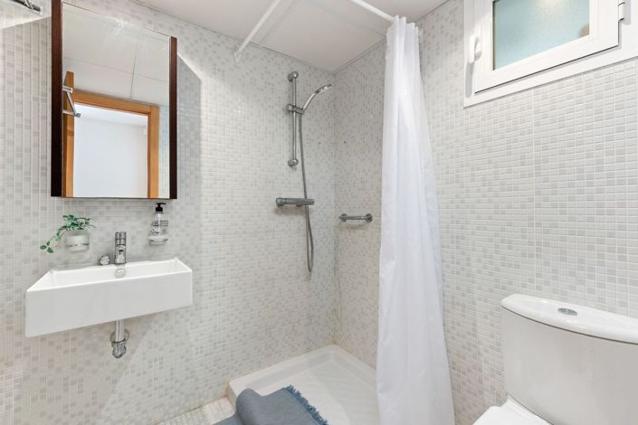 Image No.18-2 Bed Apartment for sale