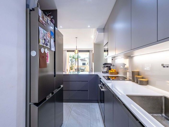 Image No.24-3 Bed Apartment for sale