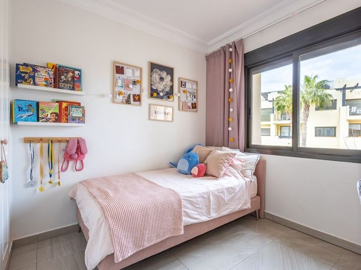 Image No.29-3 Bed Apartment for sale