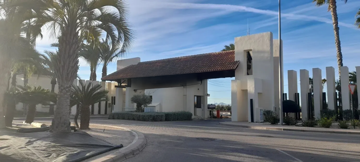 Image No.23-3 Bed Apartment for sale