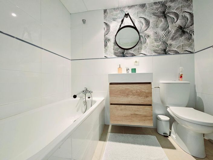 Image No.11-2 Bed Apartment for sale