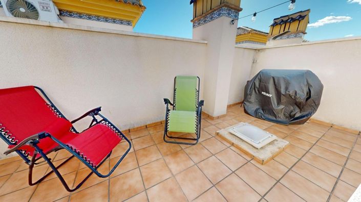 Image No.19-3 Bed Townhouse for sale