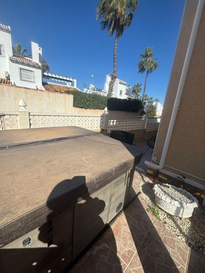 Image No.23-3 Bed Townhouse for sale