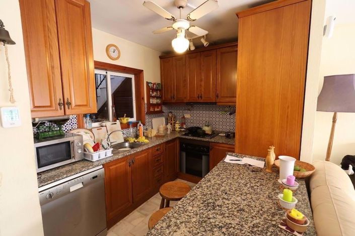 Image No.6-3 Bed Townhouse for sale