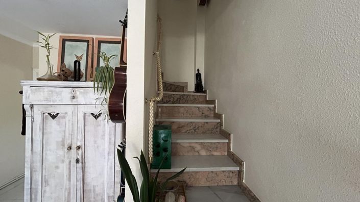 Image No.18-2 Bed Townhouse for sale